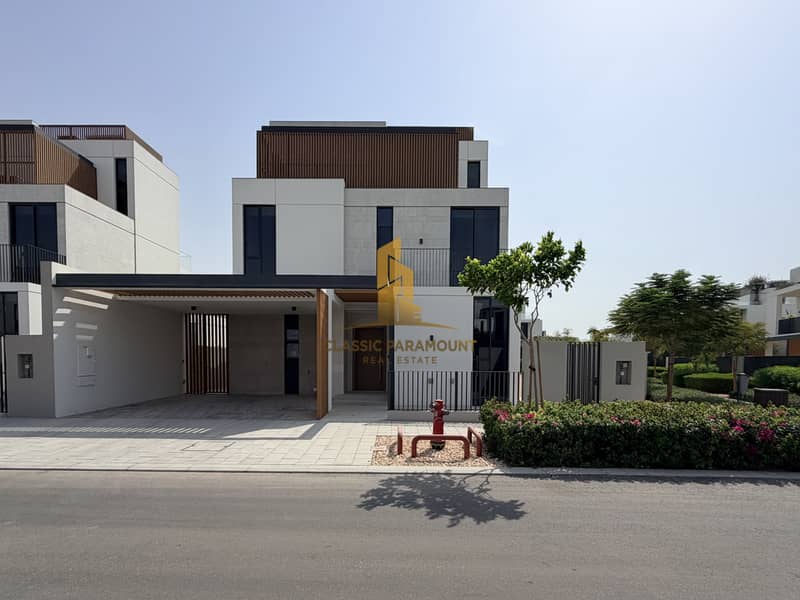 4 Plus 1 Bedrooms | Near Amenities | Close to Park 4 Plus 1 Bedrooms | Near Amenities | Close to Park