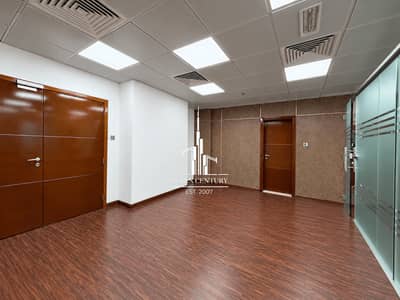 Office for Rent in Business Bay, Dubai - Fully Fitted | Canal View | Attached Pantry