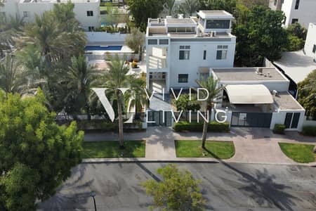 5 Bedroom Villa for Sale in Emirates Hills, Dubai - Exceptional | Full Lake Views | Prime Corner Plot 5 Bedroom Villa for Sale in Emirates Hills, Dubai - Exceptional | Full Lake Views | Prime Corner Plot