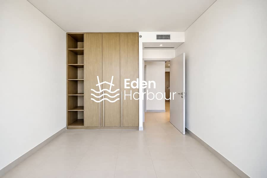 13 LLY09546 bedroom 2. png