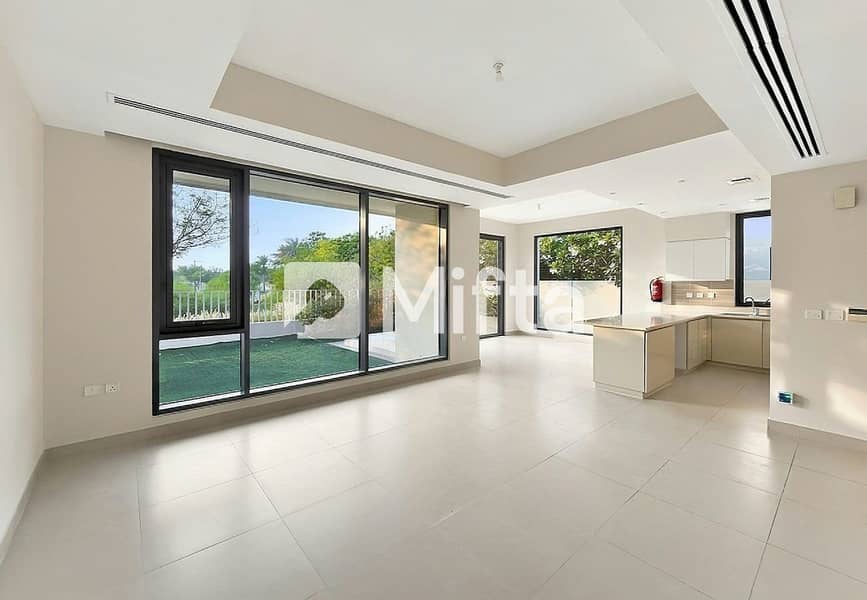 位于迪拜山庄,枫叶社区,枫叶1号公寓 5 卧室的别墅 320000 AED - 16749267 位于迪拜山庄,枫叶社区,枫叶1号公寓 5 卧室的别墅 320000 AED - 16749267