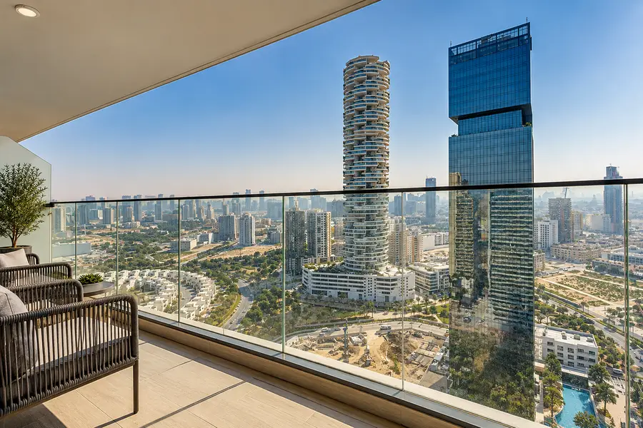 Upgraded & Fully Furnished | High Floor | Good ROI