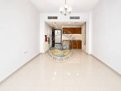 Studio zum Miete in Muwaileh Commercial, Sharjah - 2480325a-f326-4ae2-a56d-75d5f407a88b. jpeg