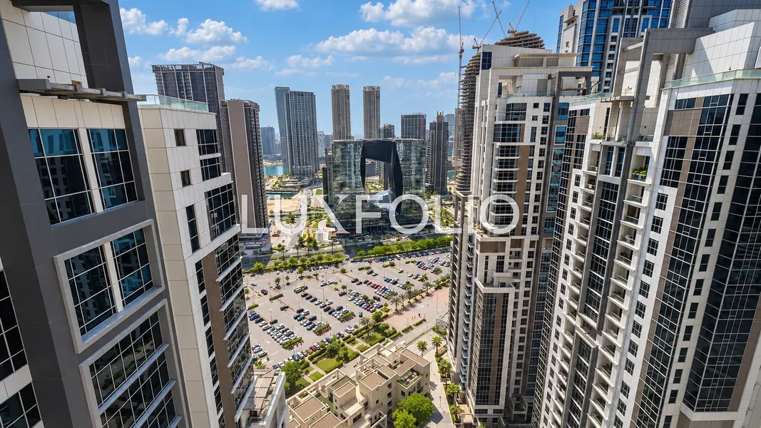 Fitted Office | High Floor | 6 Parking | Vacant