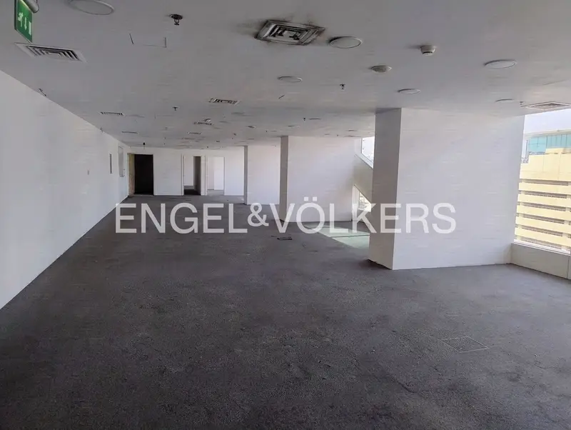Premium Office Space | Spacious | Close to the Metro