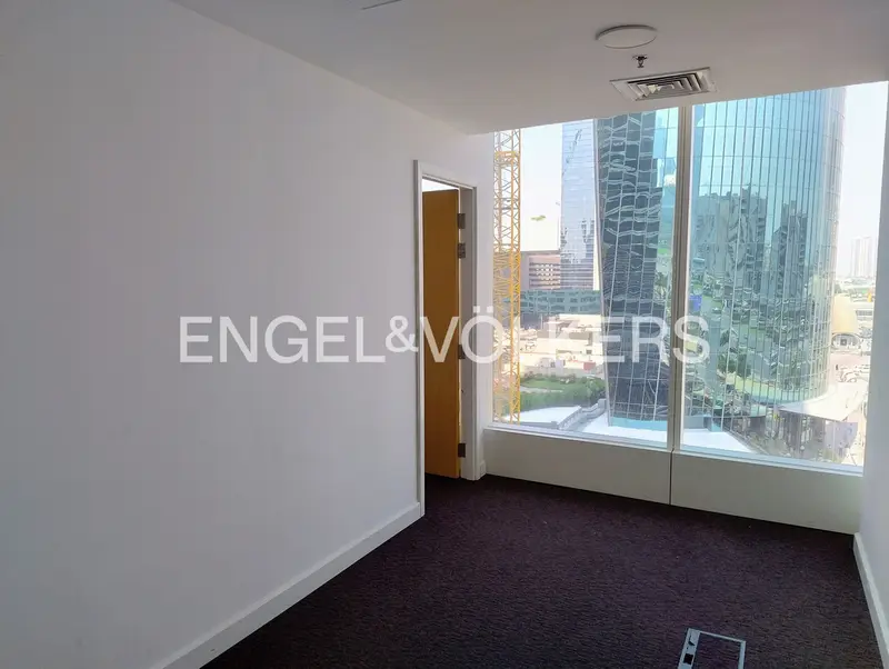Premium Office Space | Spacious | Close to the Metro