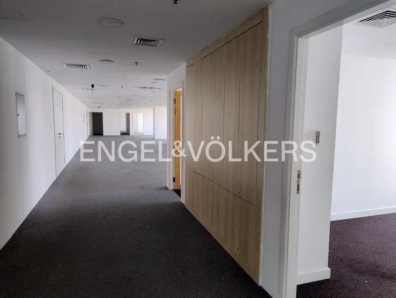 Premium Office Space | Spacious | Close to the Metro