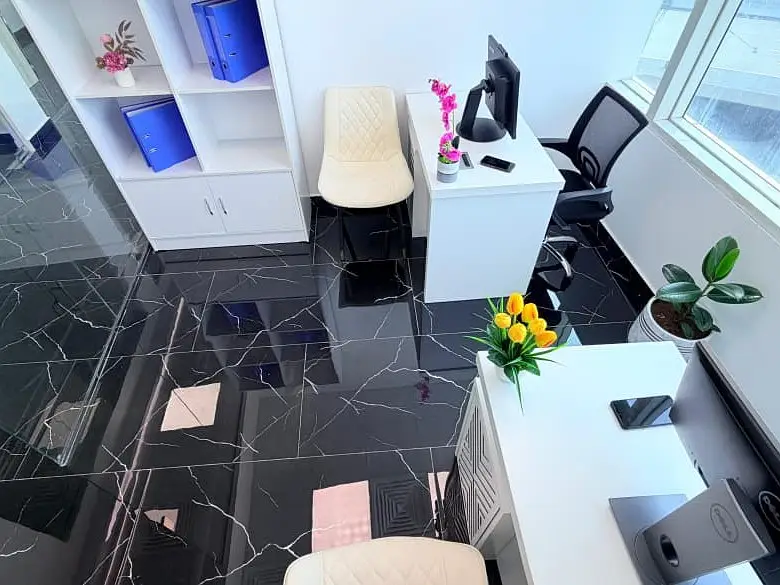 Modern Office | Bank Account Assistance | Free Amenities