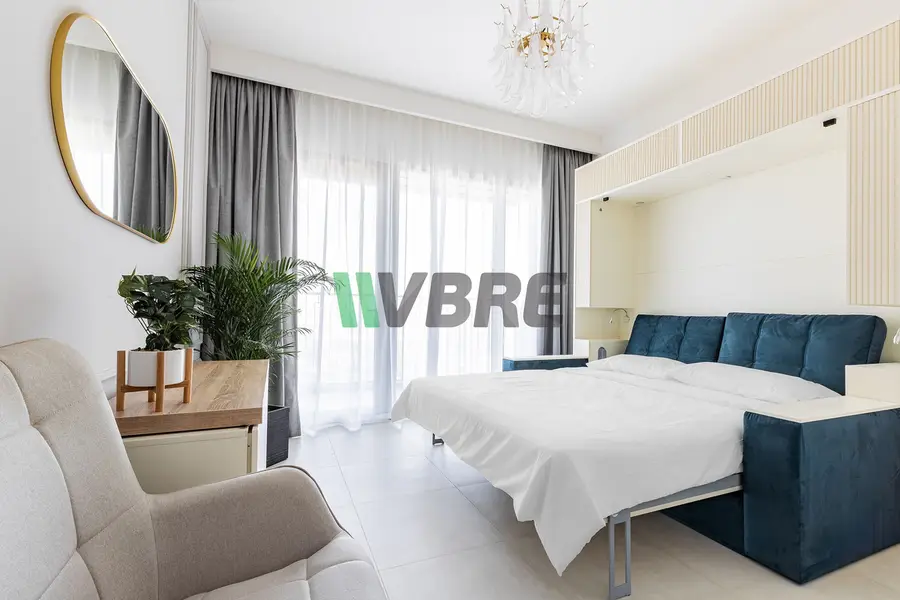 Furnished | City View | High Floor