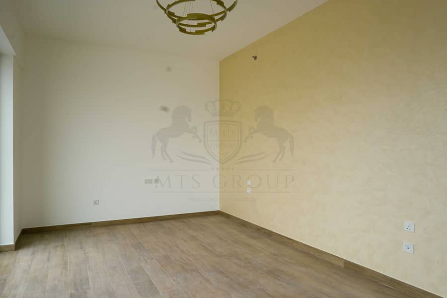 7 ART02707. JPG