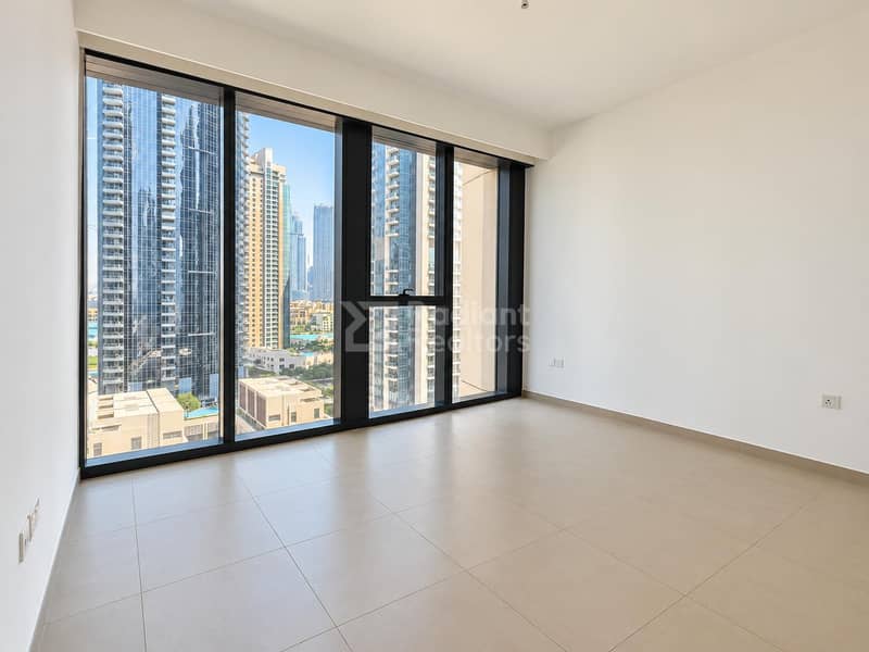 9 Sunlit Minimalist Apartment with City Views. jpg