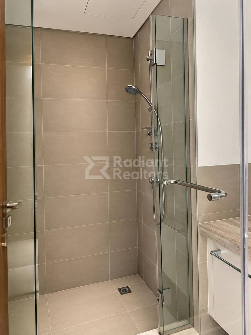 18 Modern Minimalist Beige Tile Shower. jpg