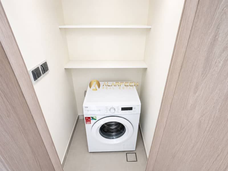 9 Bright Minimalist Laundry Alcove. png