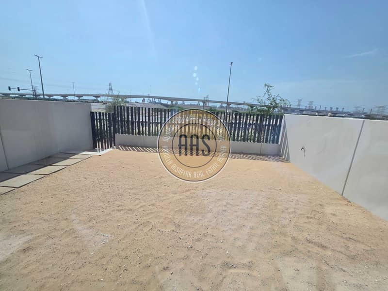 12 1000247116. jpg