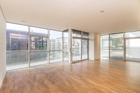 Unique 3 Bed Apartment | Boulevard Views Unique 3 Bed Apartment | Boulevard Views