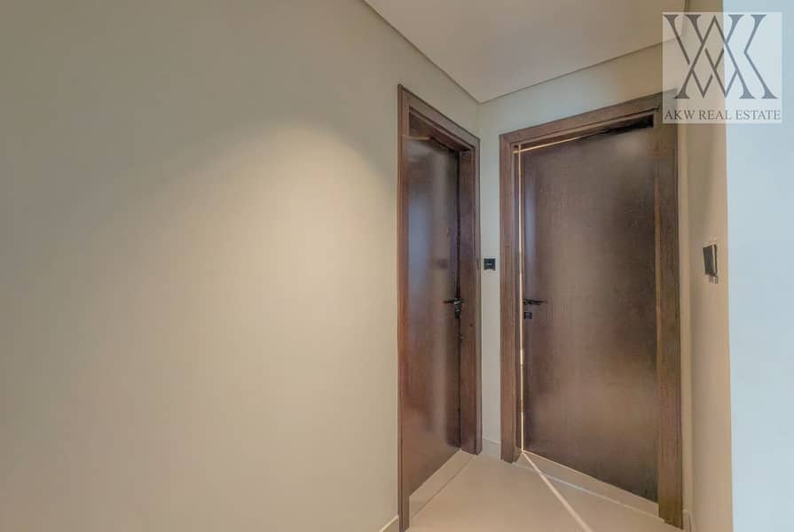 14 phototune. ai_1792404039. png