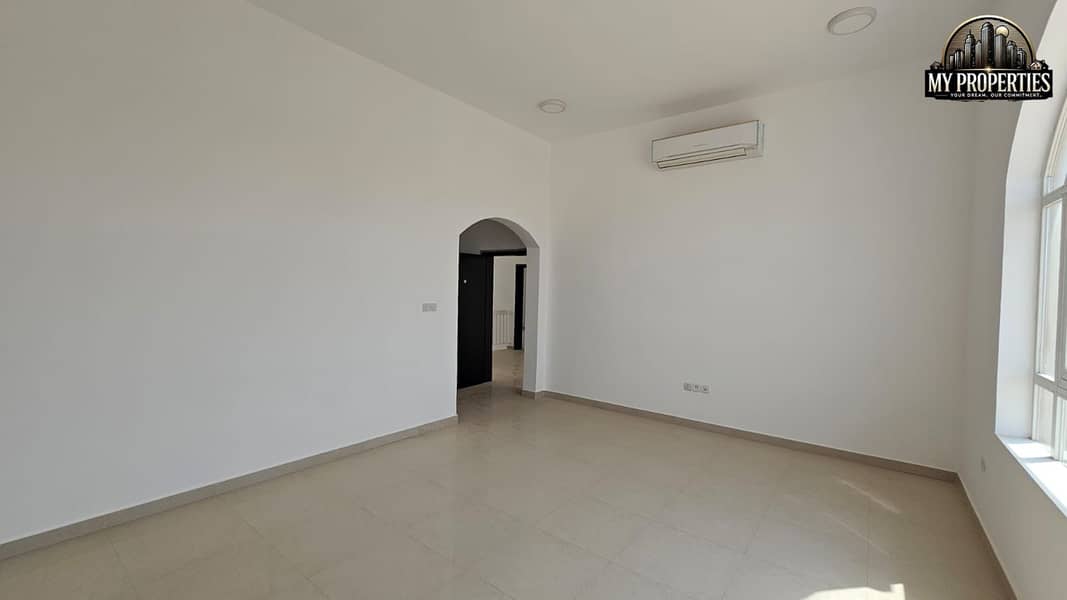 13 882f7daa-9e51-41ba-9818-4bd6a3390a57. jpg