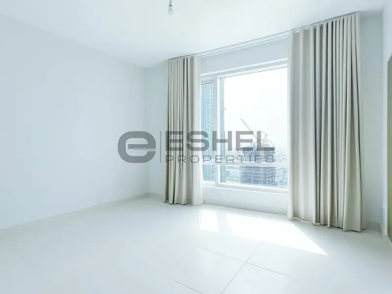Large Layout | Middle Floor | City Views
