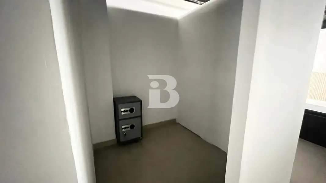 Semi-Furnished Office for Rent | DIP 1
