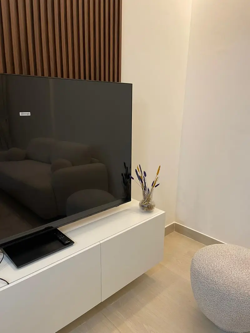Fully Furnished | High Floor | Contemporary 1BR
