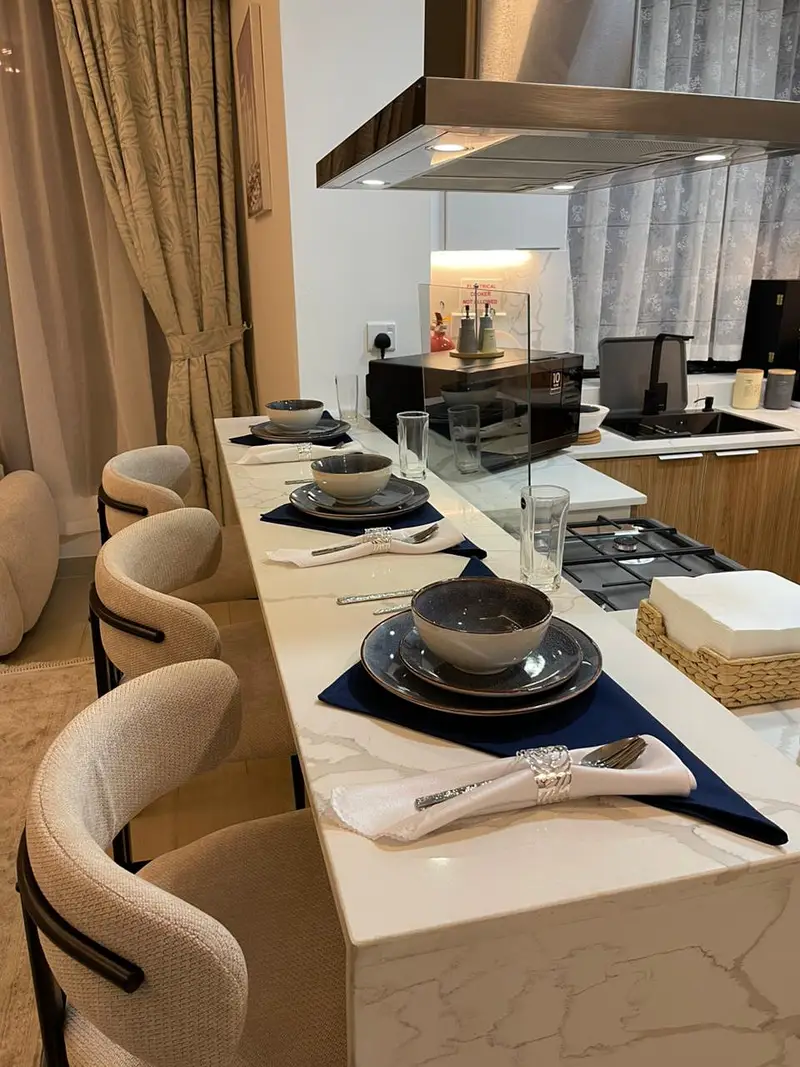 Fully Furnished | High Floor | Contemporary 1BR