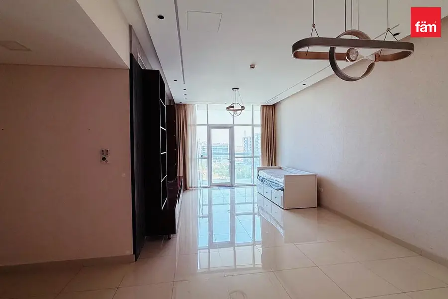 Maids | 2 Parkings | Villa View | Vacant