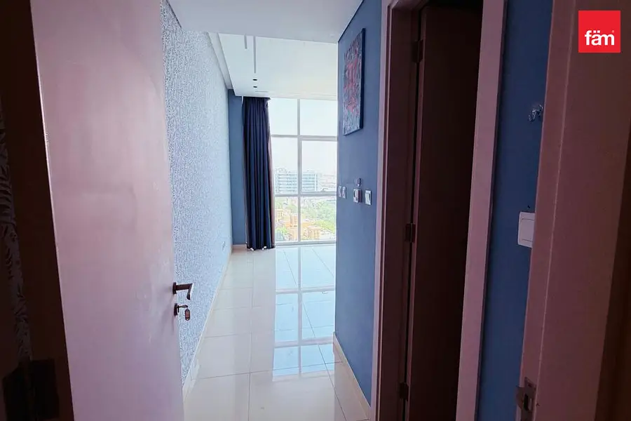 Maids | 2 Parkings | Villa View | Vacant