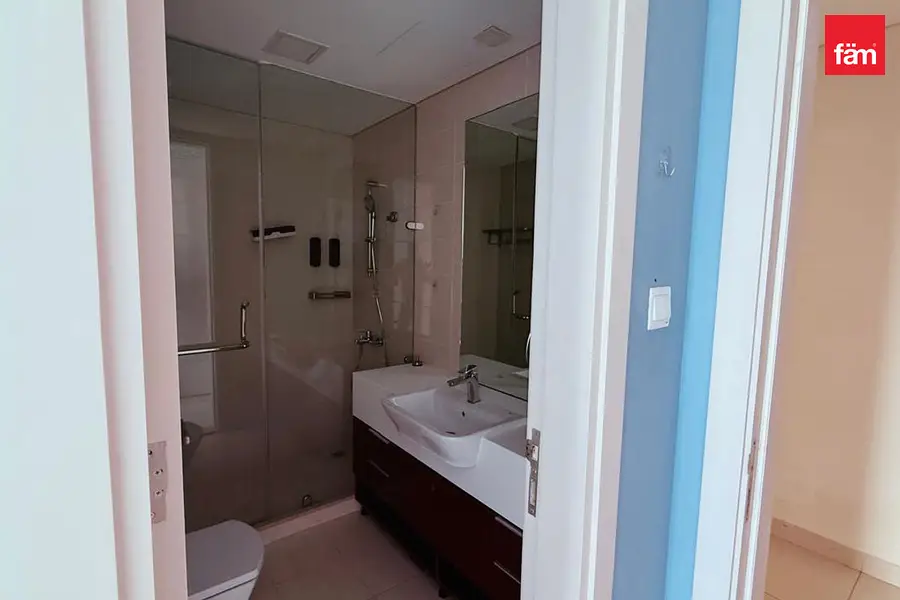 Maids | 2 Parkings | Villa View | Vacant