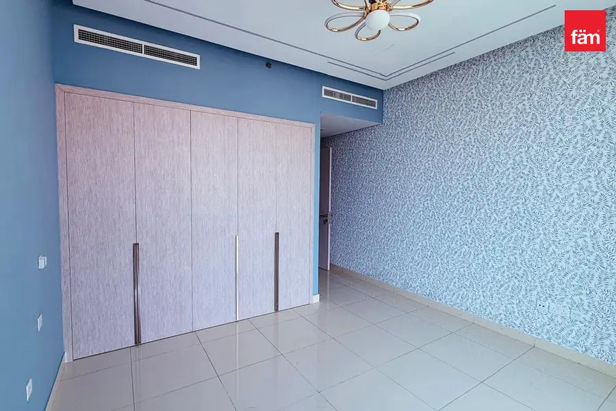 Maids | 2 Parkings | Villa View | Vacant