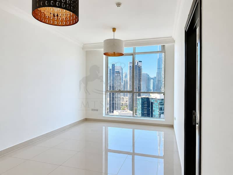 4 Modern Apartment with Skyline Views. png
