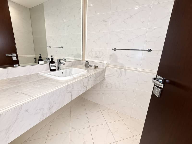 11 Modern Marble Bathroom Vanity. png
