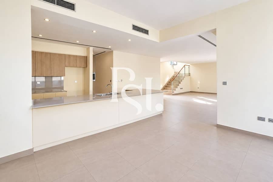 7 hall and kitchen. png