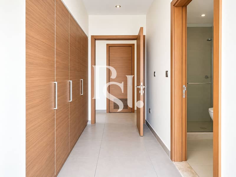 19 main bedroom closet. png