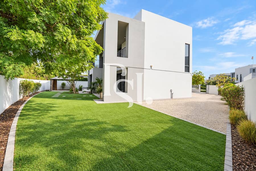 26 villa backside view. png