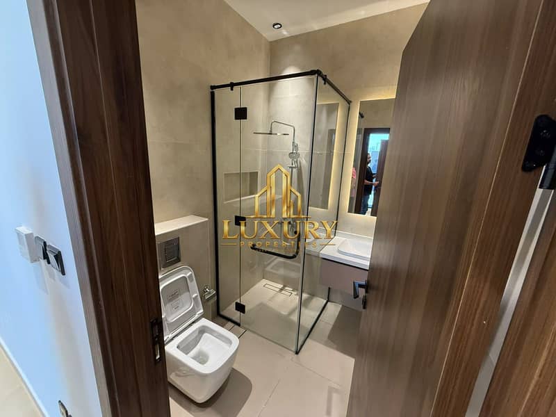 18 BRAND NEW 5 BR AVAILABLE | LUXURY LIFE STYLE | MODREN LATOUT