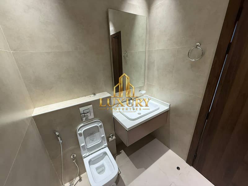 23 BRAND NEW 5 BR AVAILABLE | LUXURY LIFE STYLE | MODREN LATOUT