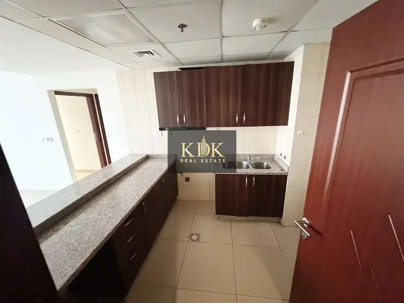 2BR Apartment | Stadium & Downtown Views | Balcony