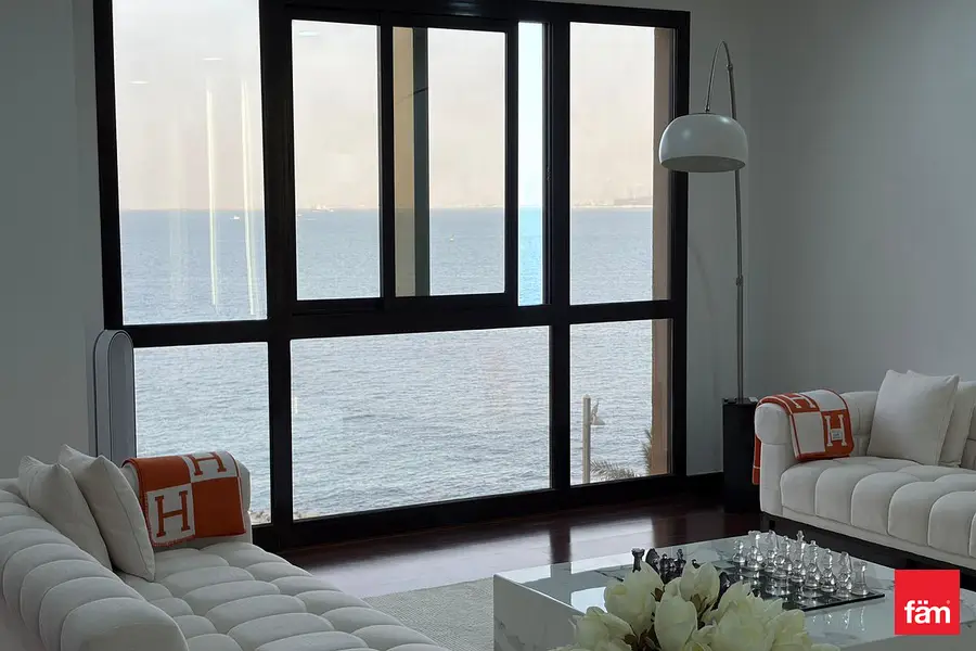 Huge Layout / Seaview / Vacant / Renovated