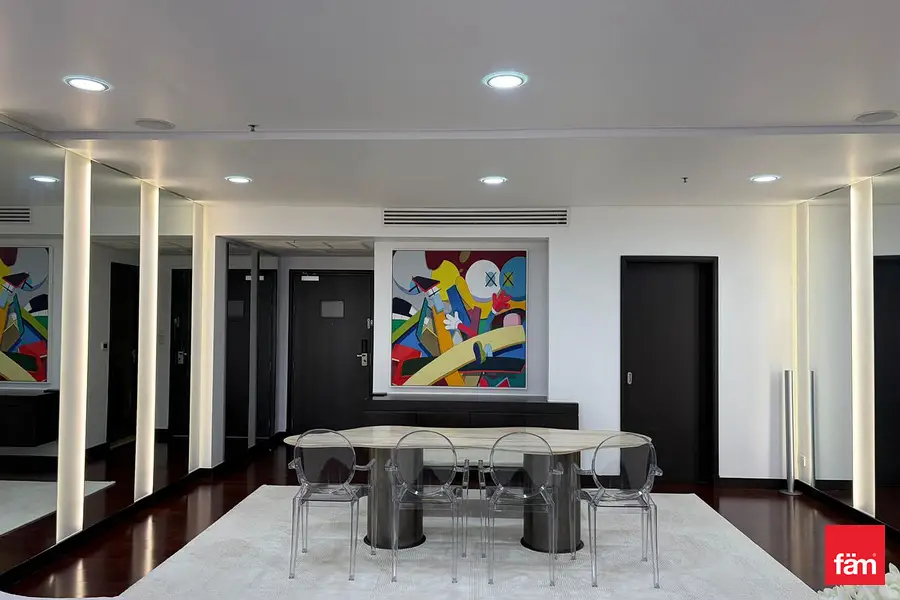 Huge Layout / Seaview / Vacant / Renovated