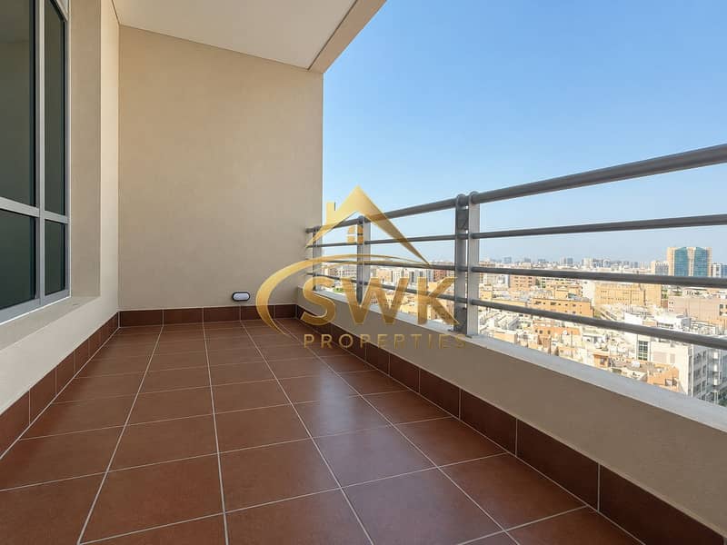 14 Modern Balcony Overlooking the City. png