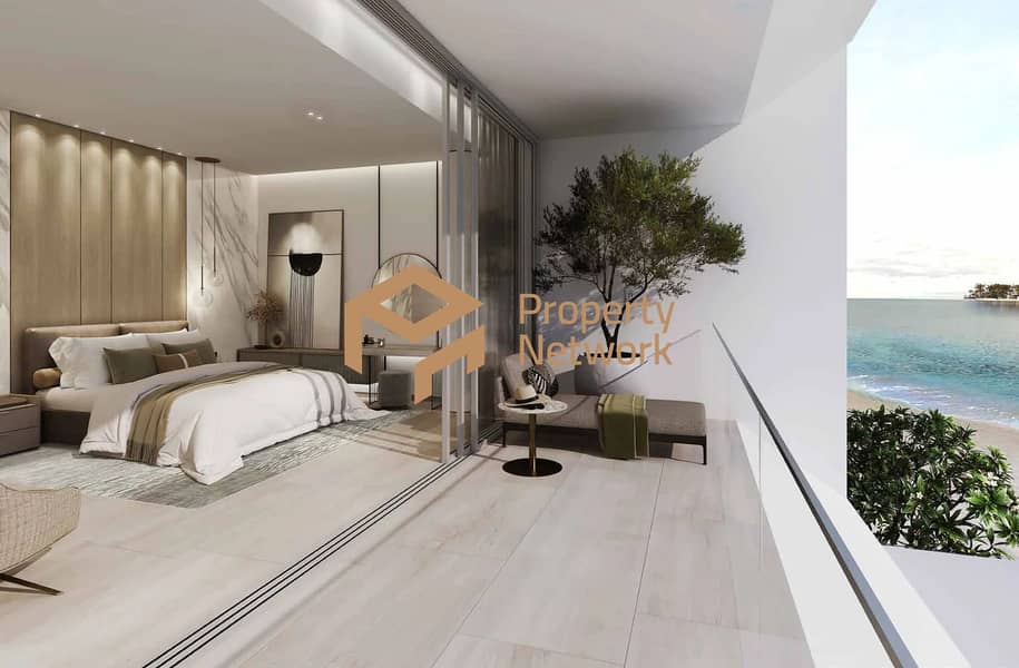5 Palm-Jebel-Ali-Beach-Villas-AzureBlue-Master-Bedroom. webp