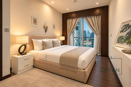 1 Schlafzimmer Wohnung zum Miete in Business Bay, Dubai - Warm Modern Hotel Bedroom with City View. png