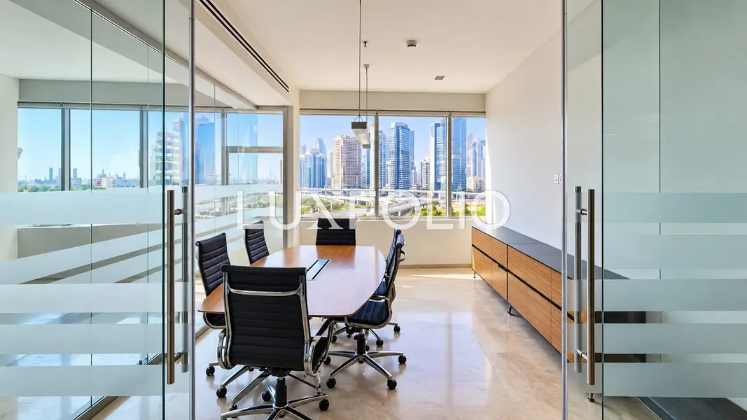Fully Fitted | Furnished | Sea View | Vacant