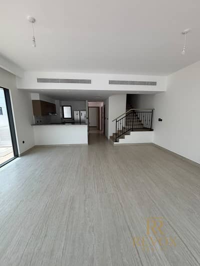 4 Schlafzimmer Townhouse zum Miete in DAMAC Lagoons, Dubai - WhatsApp Image 2026-09-09 at 1.09. 30 PM (1). jpeg 4 Schlafzimmer Townhouse zum Miete in DAMAC Lagoons, Dubai - WhatsApp Image 2026-09-09 at 1.09. 30 PM (1). jpeg