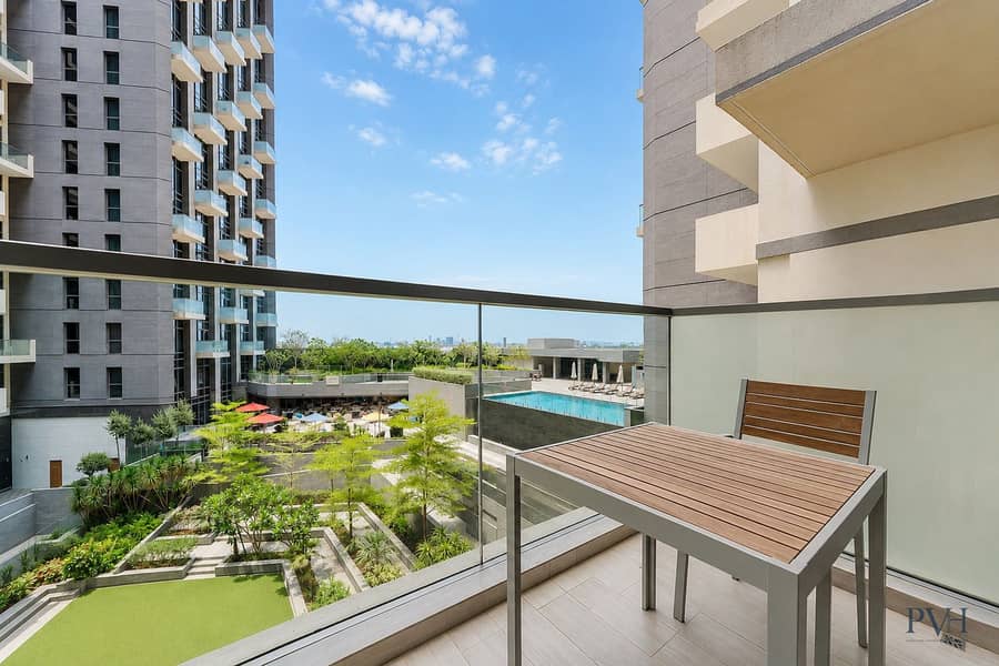 2 Atria balcony. jpeg