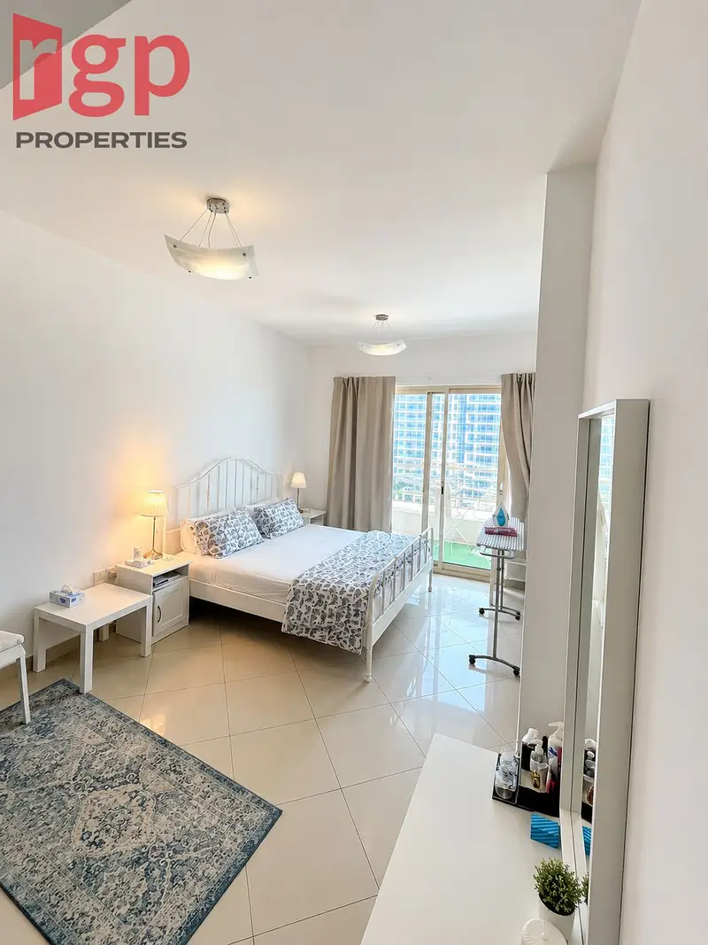 FULL LAKE VIEW | FURNISHED 2BR + MAID | JLT