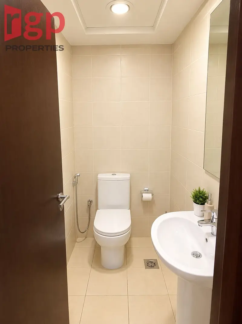 FULL LAKE VIEW | FURNISHED 2BR + MAID | JLT