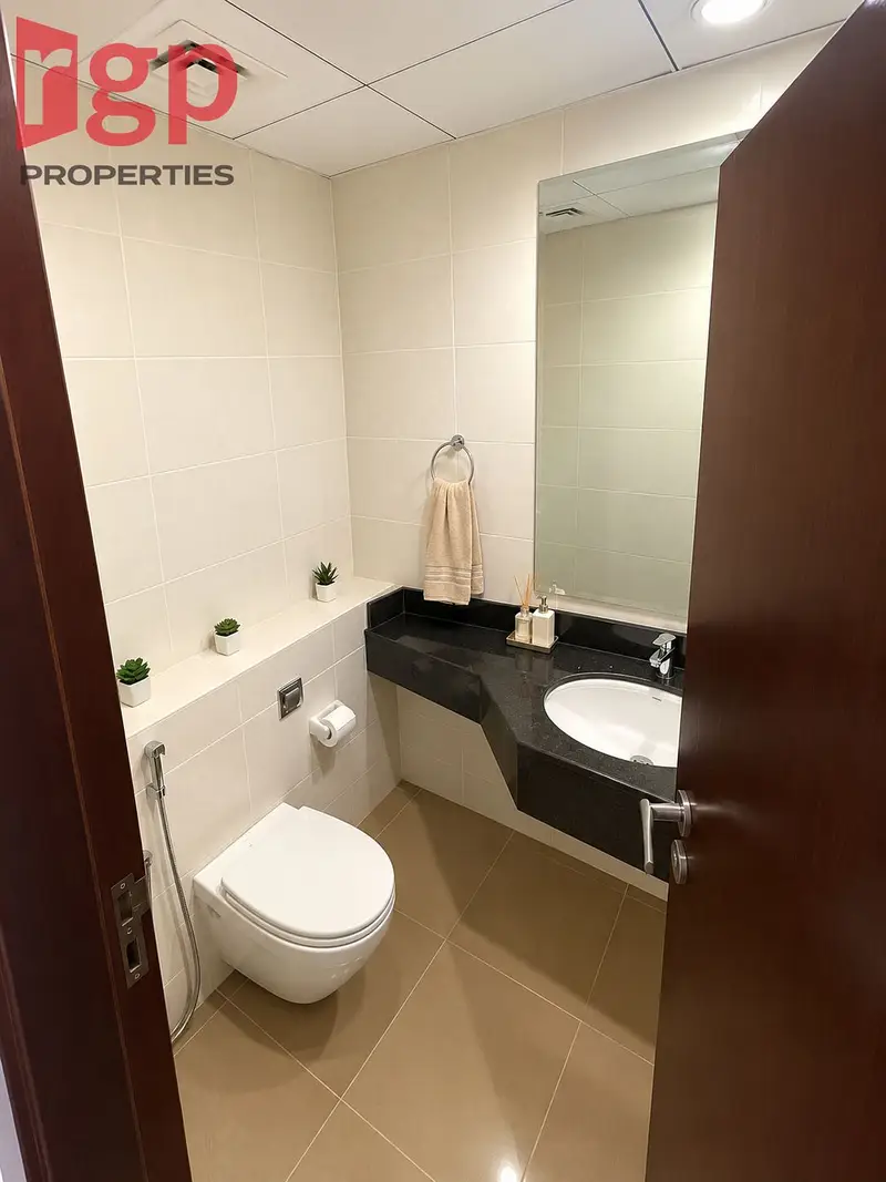 FULL LAKE VIEW | FURNISHED 2BR + MAID | JLT