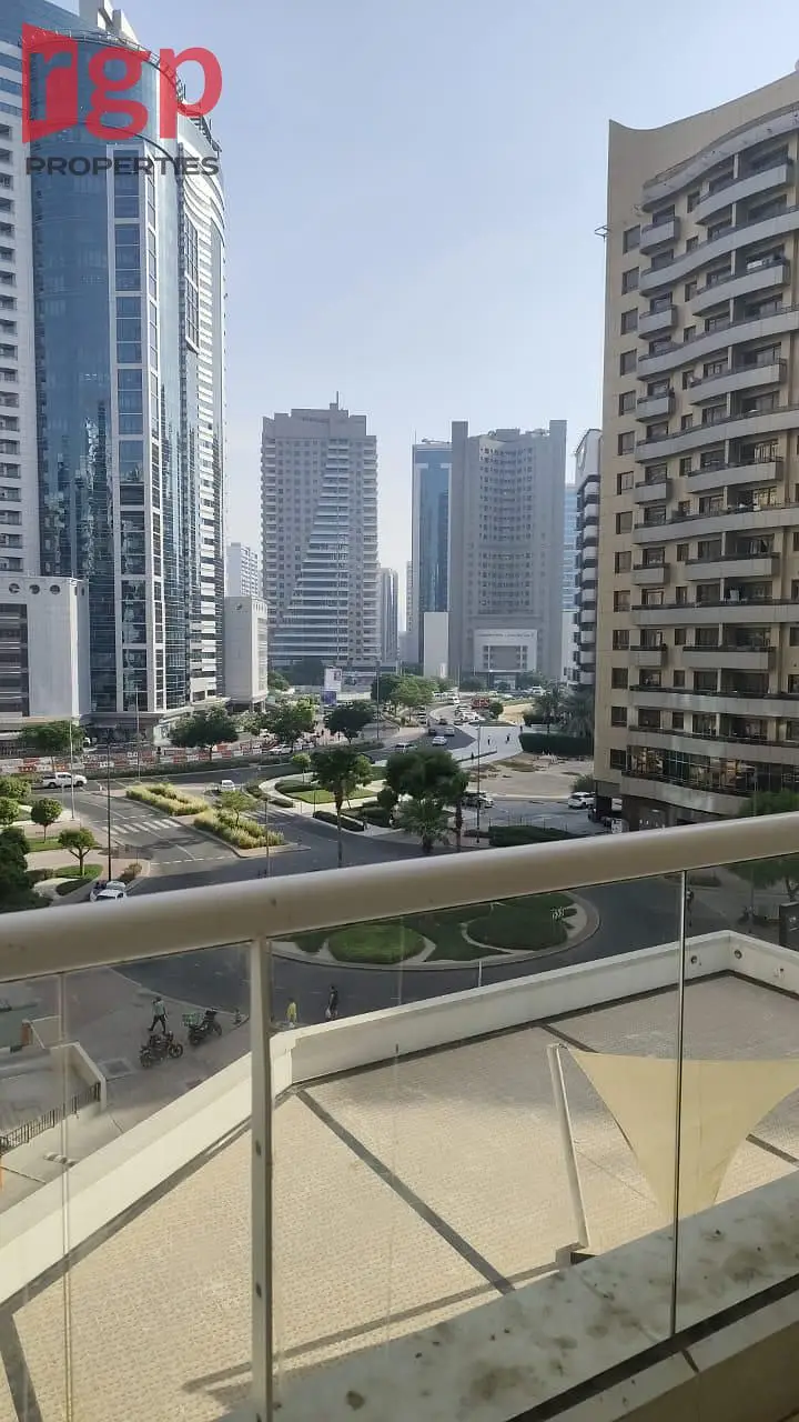 FULL LAKE VIEW | FURNISHED 2BR + MAID | JLT
