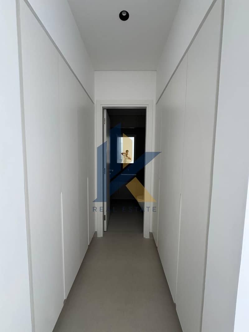 19 1000203106. jpg